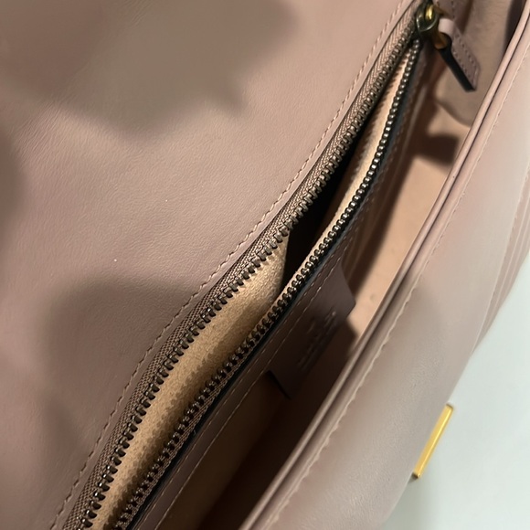 Gucci GG Marmont Small Shoulder Bag in Dusty Pink Leather 100% Authentic - Picture 12 of 14